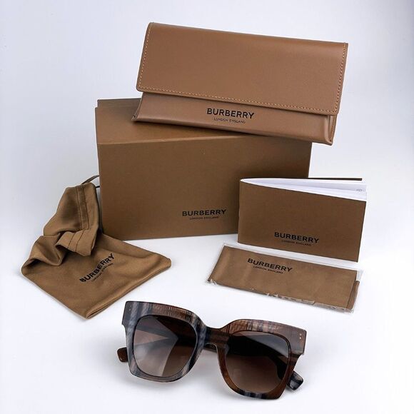 NEW  Burberry BE4364 KITTY 396713 Check Brown Gradient  Square Unisex Sunglasses - Picture 8 of 10